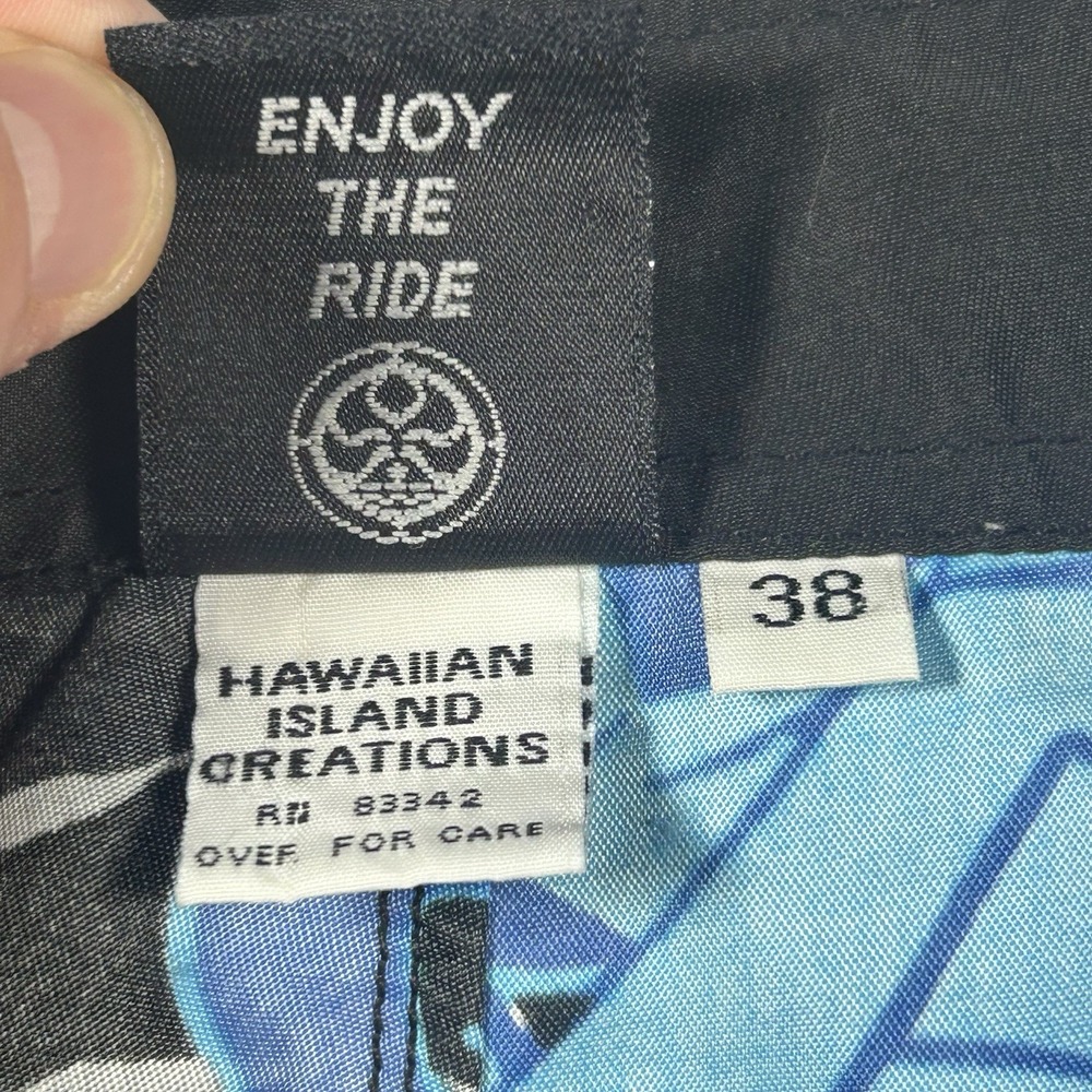 Hawaiian Island Creations Board Shorts Mens 38 Blue Graphic Tribal Print Y2K HIC - Picture 6 of 8